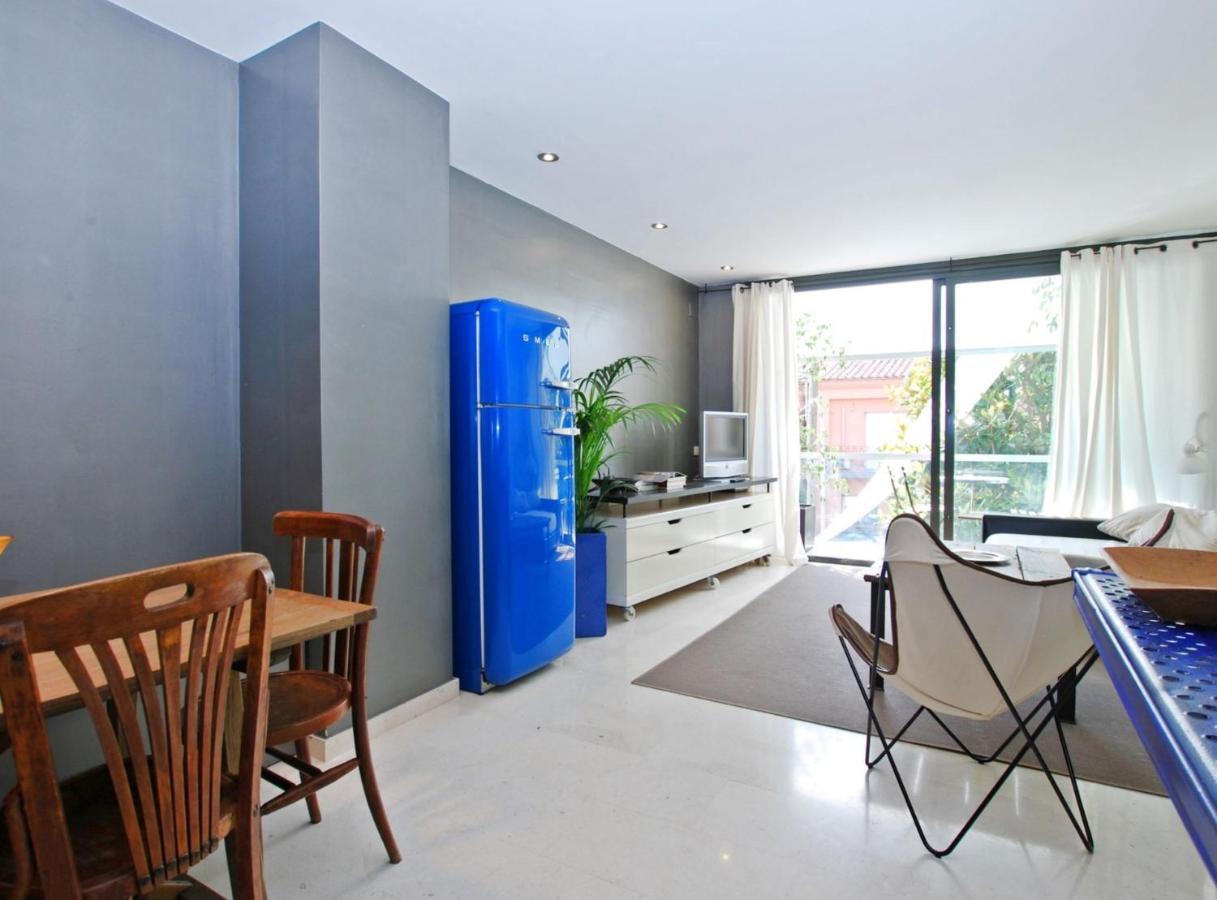 Blue Fridge Apartmen - Blue Fridge Apartmen - Ideal For Couples, Near Beach And Well Connected Διαμέρισμα Vilassar De Mar Εξωτερικό φωτογραφία
