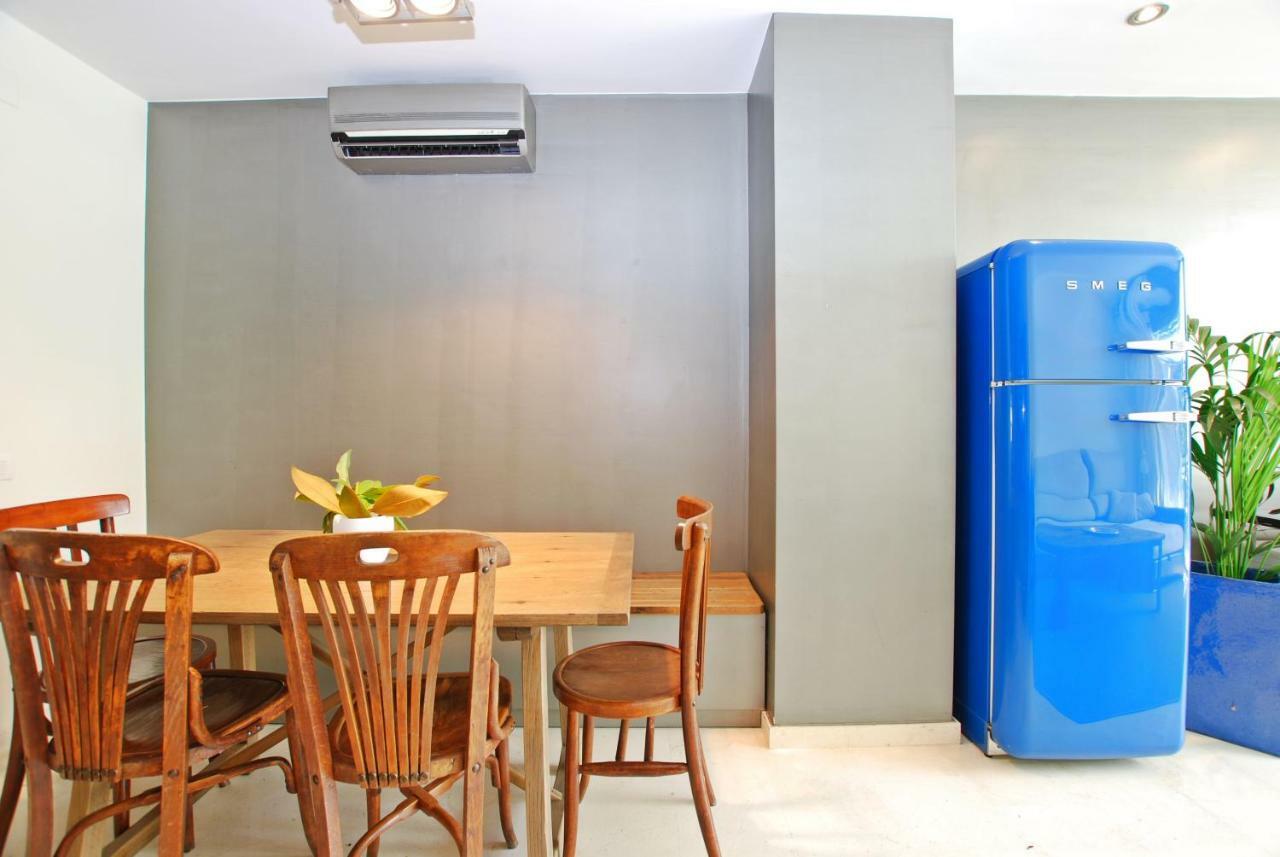 Blue Fridge Apartmen - Blue Fridge Apartmen - Ideal For Couples, Near Beach And Well Connected Διαμέρισμα Vilassar De Mar Εξωτερικό φωτογραφία