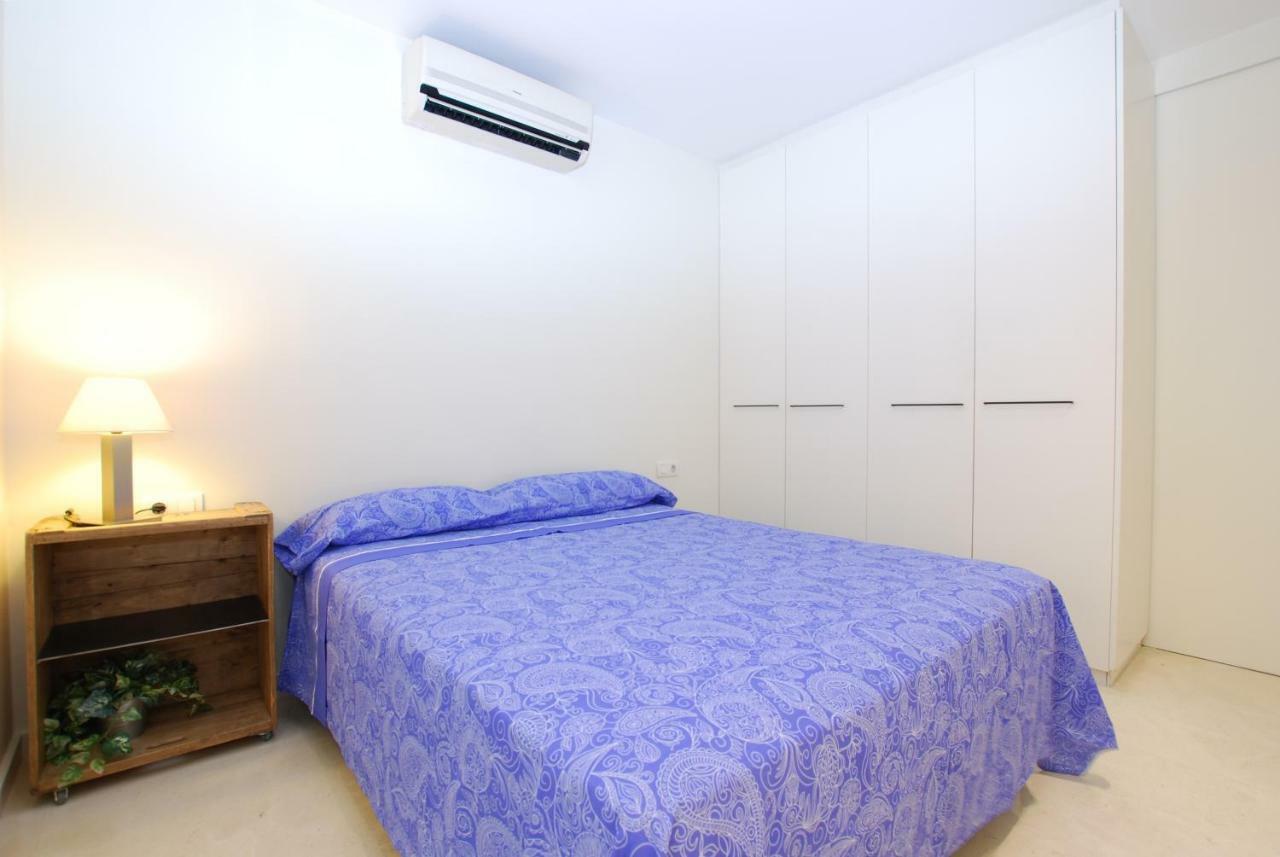Blue Fridge Apartmen - Blue Fridge Apartmen - Ideal For Couples, Near Beach And Well Connected Vilassar De Mar Εξωτερικό φωτογραφία